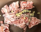 豚バラとじゃが芋のガーリックペッパー炒め作り方3写真