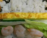 おっさんの冷凍エビ胡瓜葉野菜卵の巻き寿司作り方24写真