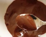 手で割る簡単卵白クッキー（チョコかけ）作り方3写真