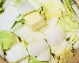 素朴・野菜鍋●白菜と鶏の寄せ鍋バター風味作り方2写真