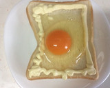 チーズとマヨネーズの卵トースト作り方2写真