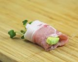 アボカドのチーズトロ〜り豚肉巻き作り方3写真