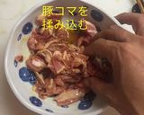 豚コマ、玉ねぎ天、アスパラカレー炒め作り方3写真