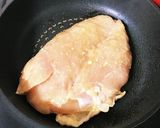 漬けて焼くだけ♡鶏胸肉の味噌焼き♪作り方4写真