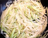 食感が楽しい♡じゃがいもの千切り炒め作り方2写真