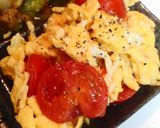 卵とトマトの白ゴマ中華炒め＊‥°作り方5写真