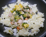 簡単！野菜炒めリメイク☆カレーピラフ作り方1写真