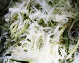 ☆梅と大葉でサッパリ！大根サラダ☆作り方1写真