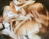 舞茸と柔らか鶏胸肉の汁物作り方5写真