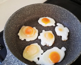 お弁当に！普通の卵で小さな目玉焼き☆作り方4写真
