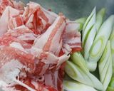 カキ醤油メンツユで豚バラ肉長ネギ照り焼き作り方1写真