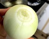 １つの鍋で2品☆玉ねぎ煮&コンソメスープ作り方1写真
