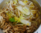 もやしと白菜 しめじのオイ味噌スープ✾作り方3写真