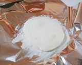新玉ねぎの甘味で食べる鮭のホイル焼き作り方1写真