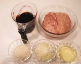 ［鶏つくね 照り焼き タレ多め 柔らか］作り方1写真