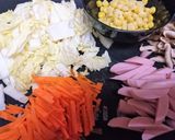 子供喜ぶ！【白菜とギョニソのクリーム煮】作り方2写真