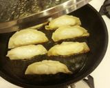 1歳児もパクパク！親子で美味しい鶏餃子作り方10写真