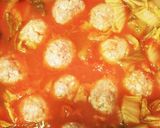 白菜と挽き肉ボールのトマト煮スープ仕立て作り方3写真