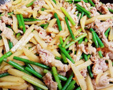 じゃがいもとニンニクの芽と豚肉の炒め物❤作り方7写真