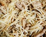 卵に薄力粉と片栗粉を入れた♪とんぺい焼き作り方1写真