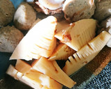 タケノコとつみれとこんにゃくの煮物★作り方3写真