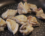 あさりと鶏もも肉とじゃがいものバター蒸し作り方4写真
