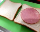 チーズ（マヨ）とハムエッグのホットサンド作り方1写真