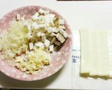 さば缶とコーンの春巻き作り方1写真