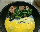 減塩 豚肩ロースと小松菜 卵の炒めもの作り方3写真