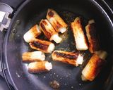絶品！簡単☆ちくわと餅のバタポン焼き☆作り方5写真