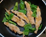 梅昆布茶で！せせりのシンプルソテー！作り方2写真