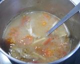 簡単！ぽかぽか☆舞茸とトマトの生姜味噌汁作り方3写真