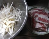大根の皮と牛肉の炒め物作り方1写真