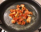 フライパンで簡単！バターキムチおうどん♡作り方1写真