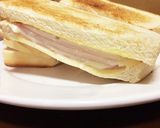 簡単！ハムとチーズのサンドイッチ！作り方4写真