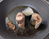 鯖缶丸ごと　和風ペペロンチーノ作り方5写真