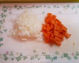 鶏ひき肉と野菜のなんちゃってピザ♡作り方1写真