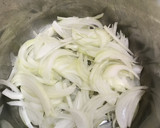 新玉ねぎとトマトのアンチョビ和え！作り方1写真