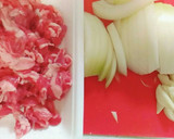 生姜焼きに匹敵❤豚肉と玉葱のトンテキ炒め作り方1写真