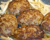 調味料４つで簡単ソース！煮込みハンバーグ作り方3写真
