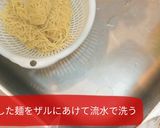 生麺をレンジで本格蒸し麺にする！焼そば作り方3写真