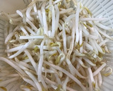 煮汁リメイク！もやしとわかめのスープ作り方1写真