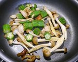 簡単副菜！鶏とオクラの柚子胡椒炒め作り方2写真