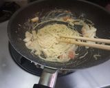 イカの明太子バター焼きそば作り方2写真