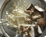 つゆが美味しい【寄せ鍋】白身魚で作り方2写真