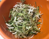 鶏ささみとごぼうきゅうりの胡麻ドレサラダ作り方5写真