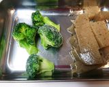 蒟蒻とブロッコリーとキムチの炒め物作り方1写真