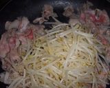 豚ともやしのさっぱりゴマ酢炒め♪作り方3写真
