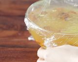 タイの菓子: 黄色のカオニャオとエビ作り方6写真