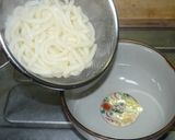 立食いソバ屋さんの カレーうどん作り方4写真
